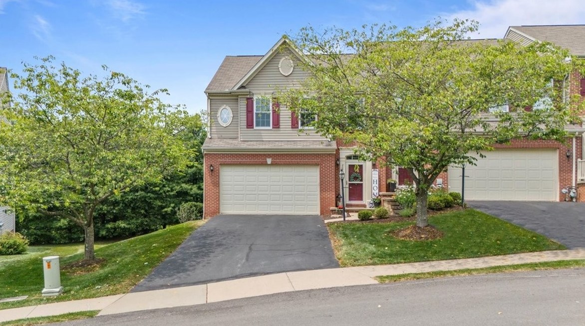 209 Corey Dr, Gibsonia, PA 15044
