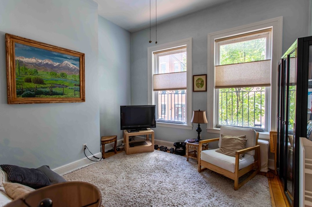 1604 Buena Vis St, Pittsburgh PA 15212-3926 exterior