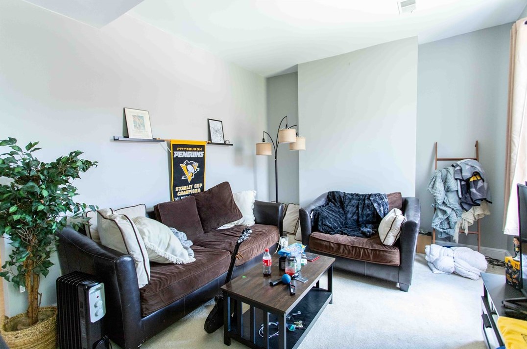 1604 Buena Vis St, Pittsburgh PA 15212-3926 exterior