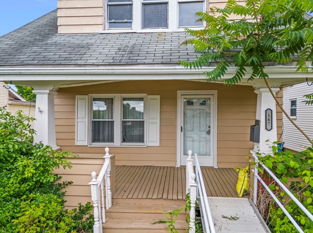 167 Oak Spring Rd, Canonsburg, PA 15317
