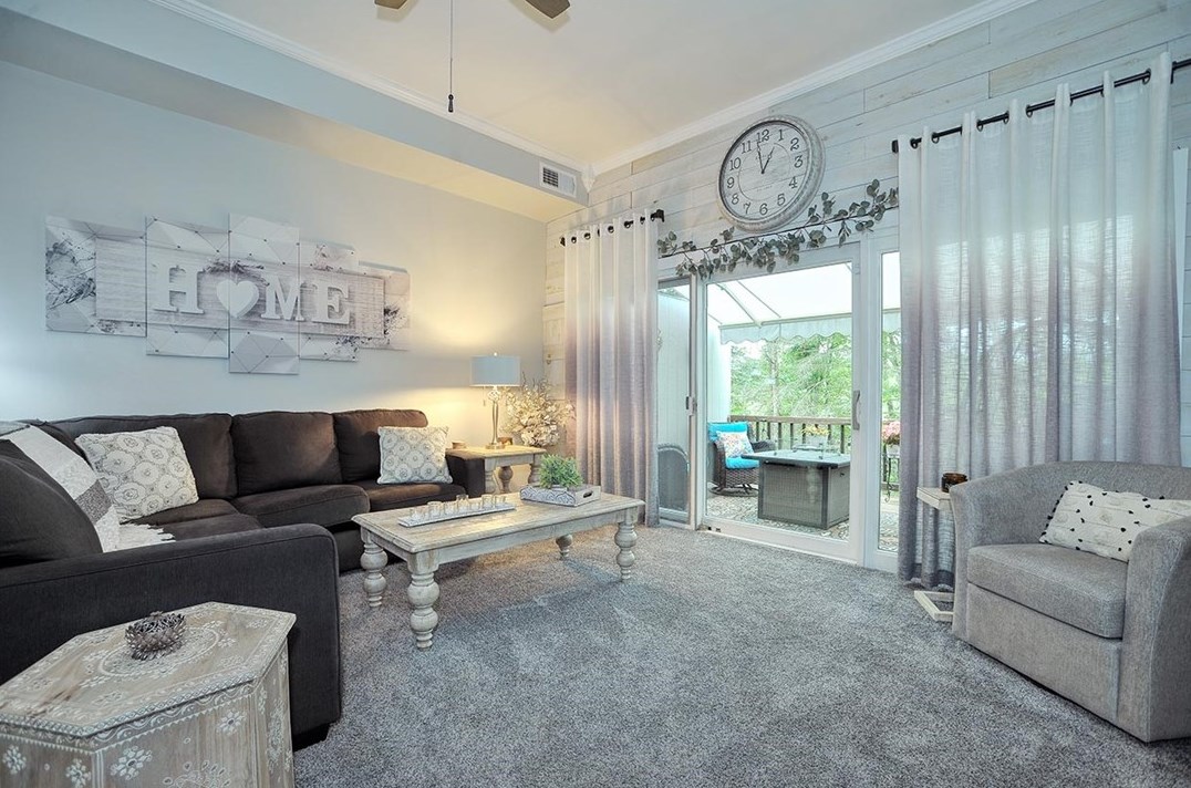 598 Carriage Cir, Pittsburgh PA 15205-1624 exterior