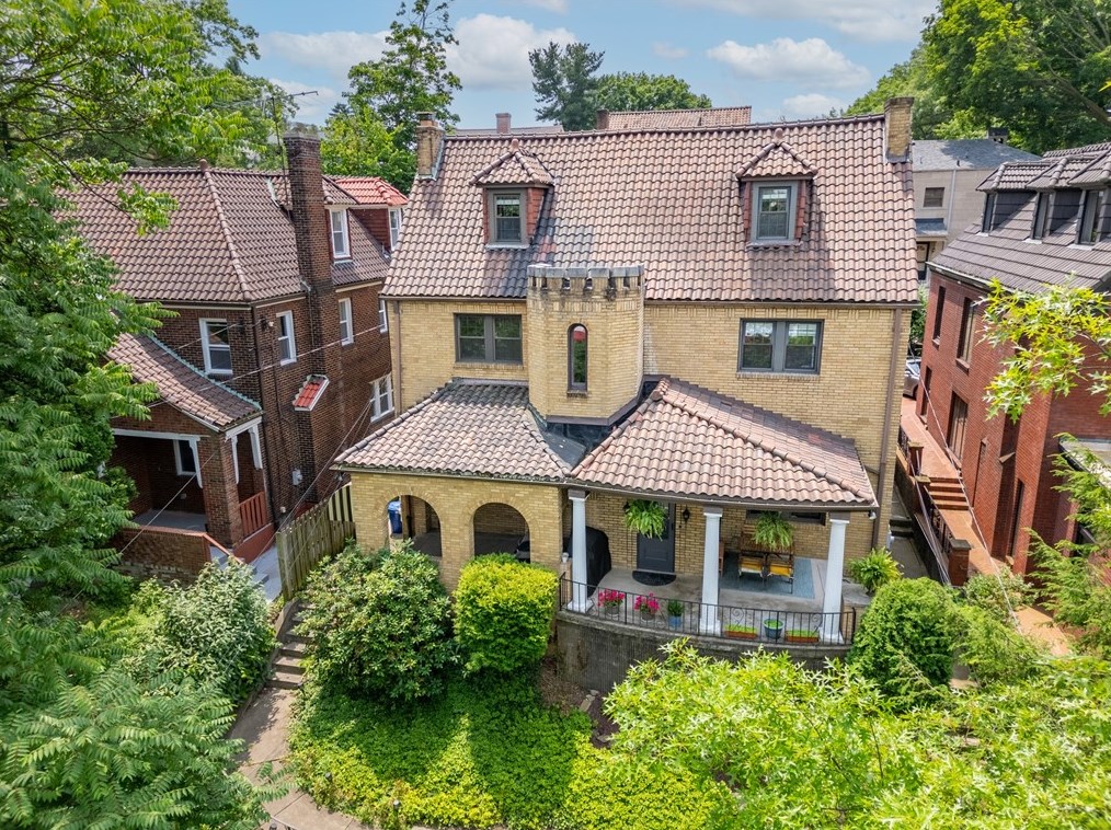 5406 Beacon St, Pittsburgh, PA 15217-1902