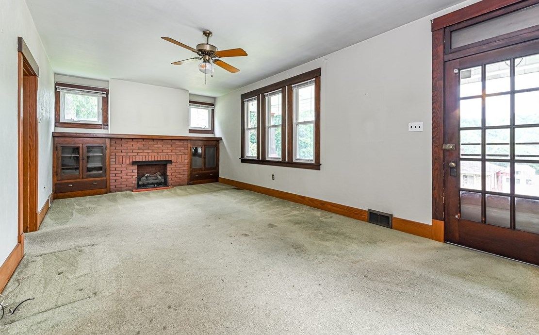 1 Chestnut, Ambridge, PA 15003