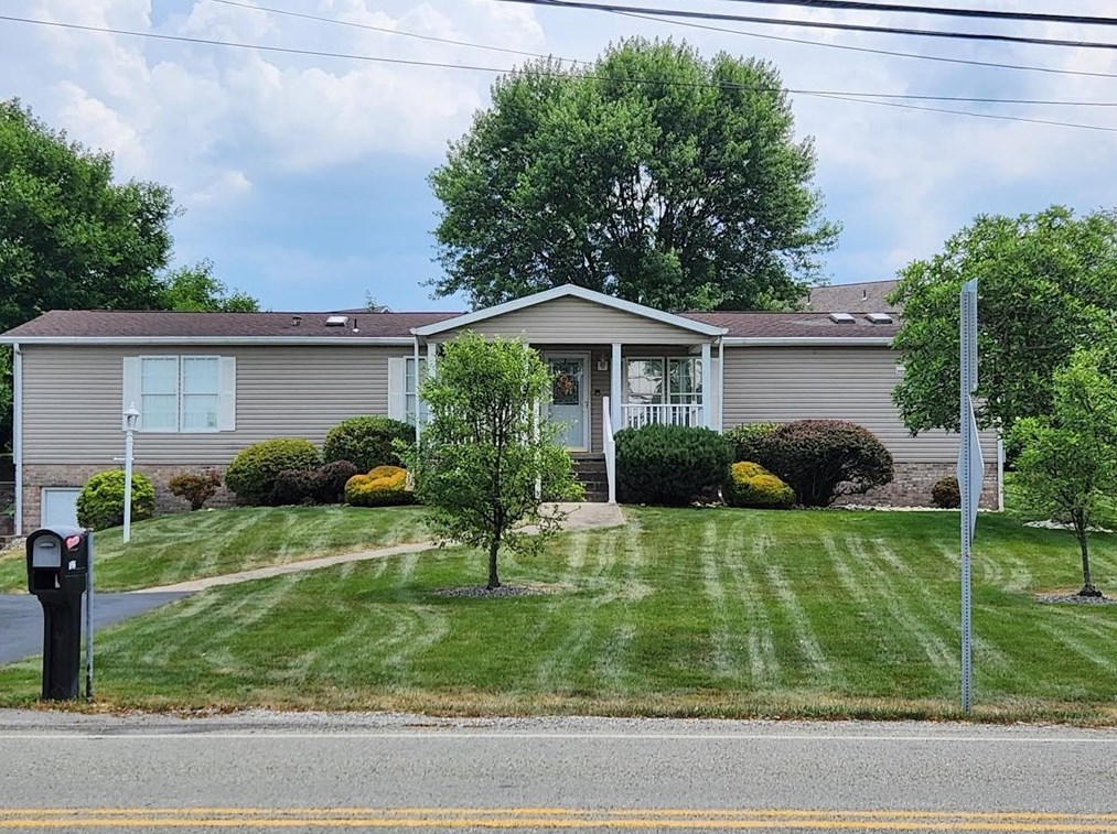 596 Charles Houck Rd, Latrobe, PA 15650-5437