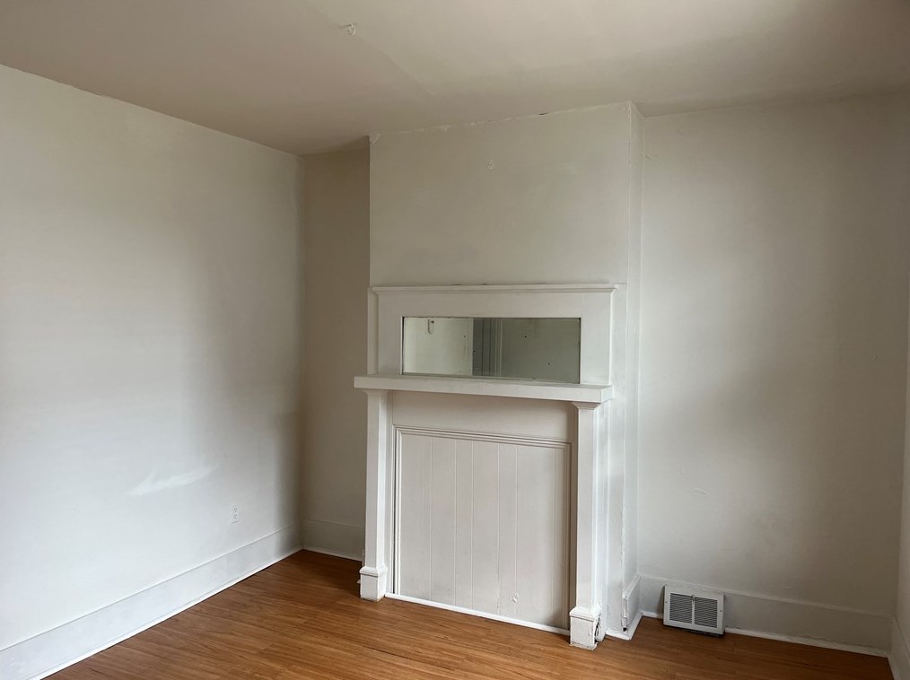 4791 Cypress St, Pittsburgh PA  15224-2102 exterior