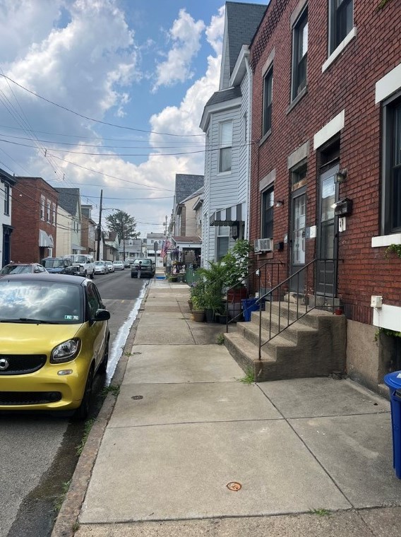 4791 Cypress St, Pittsburgh PA  15224-2102 exterior