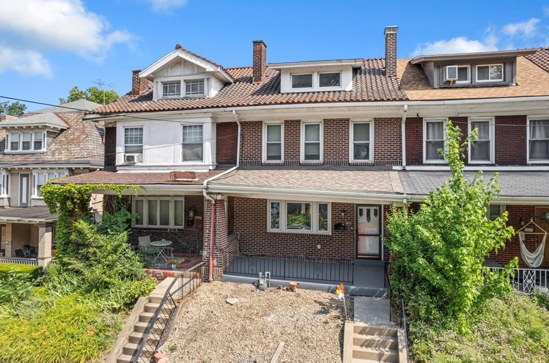 5875 Darlington Rd, Pittsburgh, PA 15217-1600