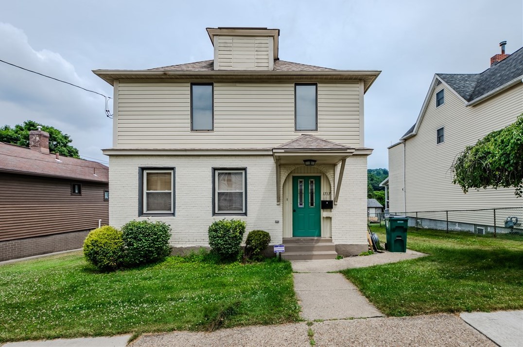 1717 Walnut St, Collier Township, PA 15106