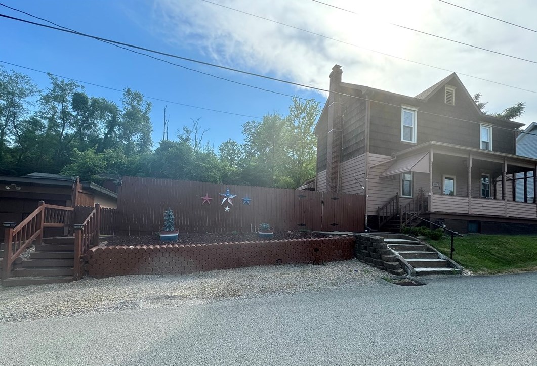 114 Brennan Ave, Latrobe, PA 15650