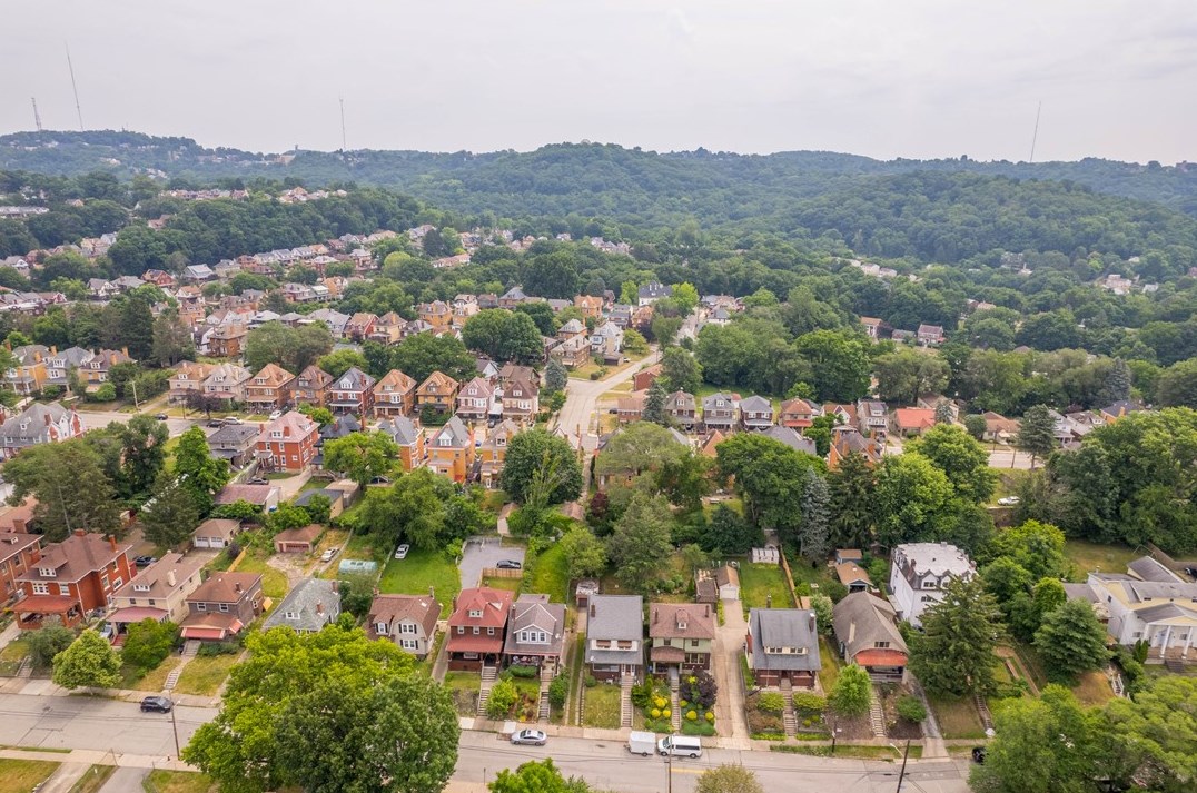 3500 Mcclure Ave, Pittsburgh PA  15212-2148 exterior