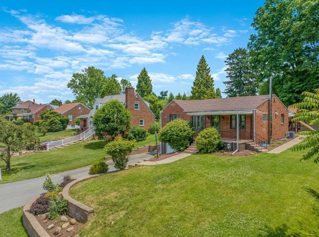 5349 Park Ave, Bethel Park, PA 15102