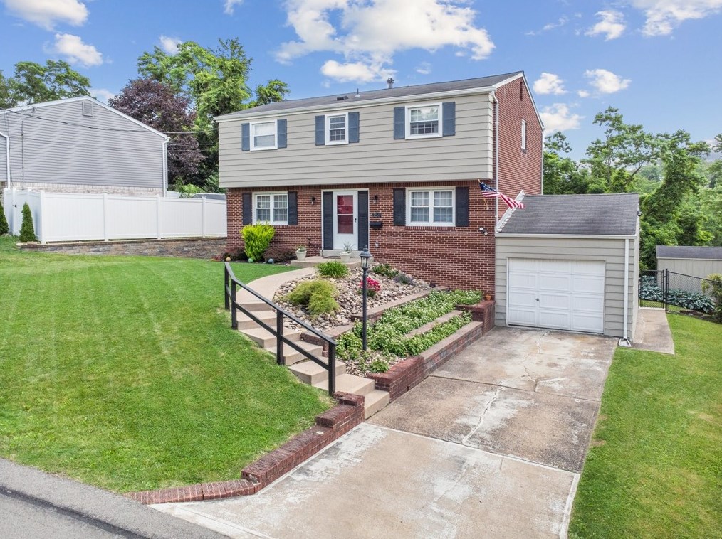 356 Fielding Dr, Pittsburgh, PA 15235