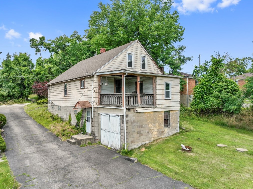 7036 Shannon Rd, Verona, PA 15147-2841