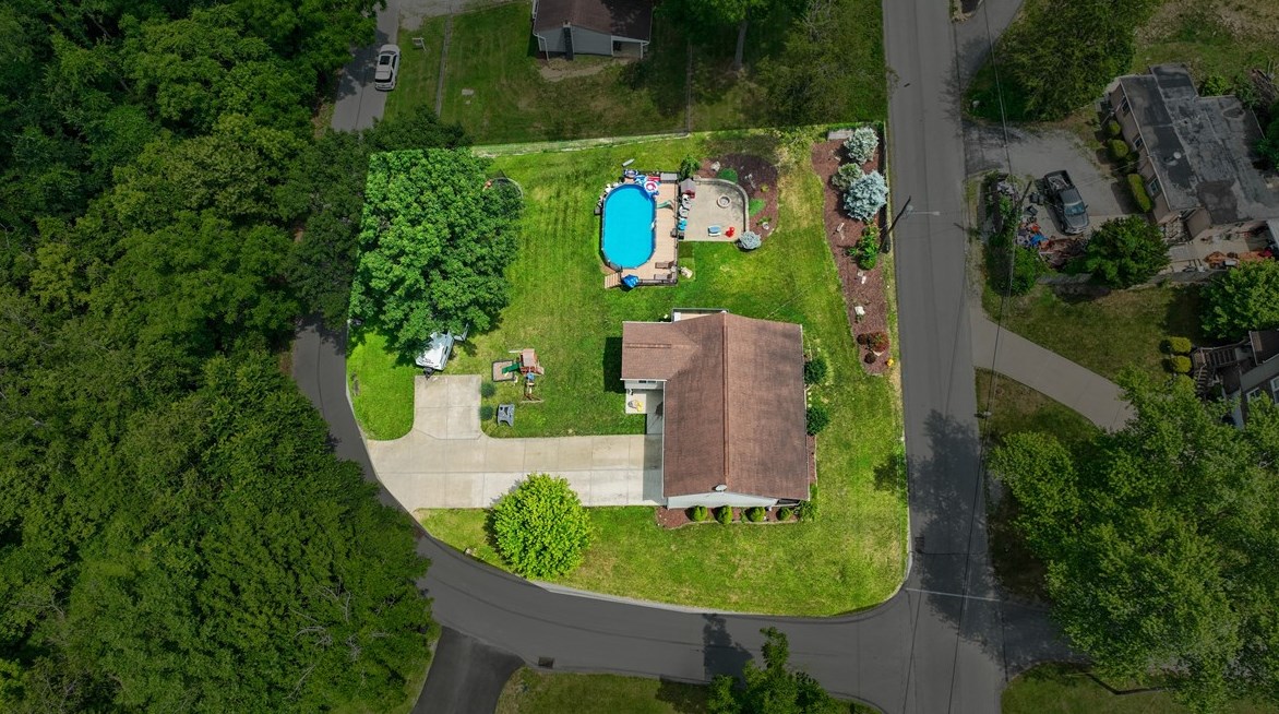 65 Wilson Ave, Cecil, PA 15321