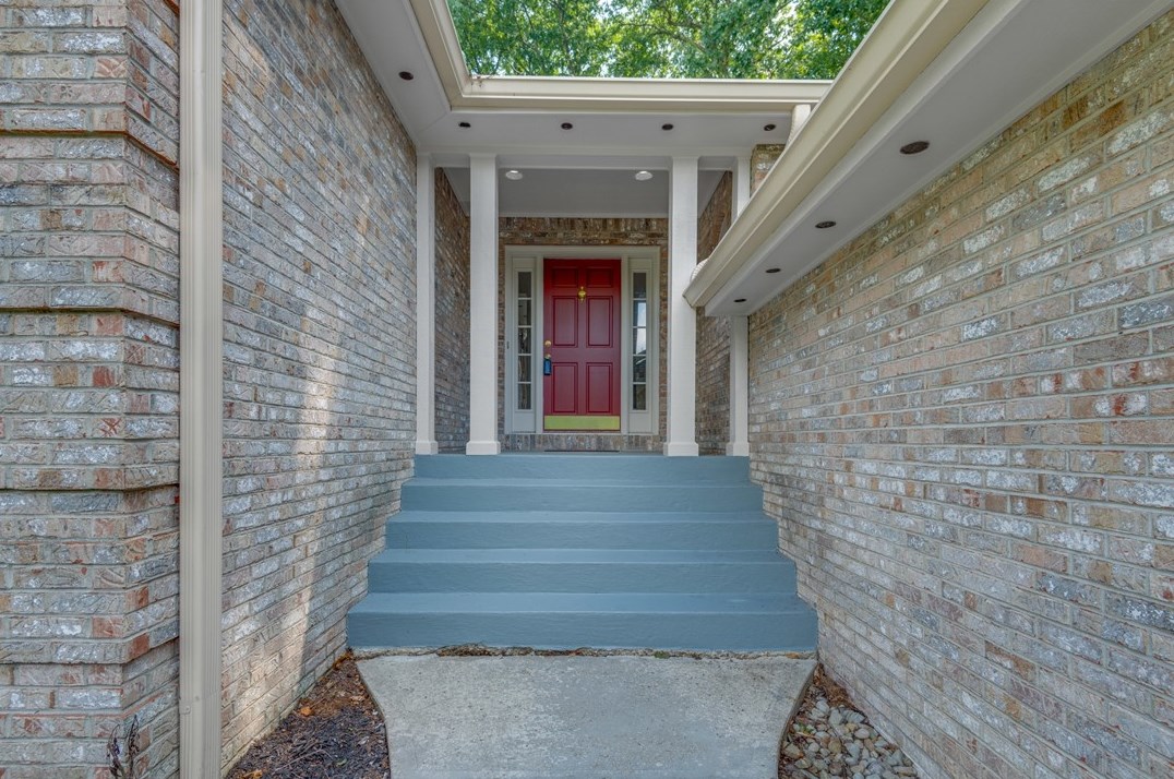97 Nancy Dr, Canonsburg, PA 15317