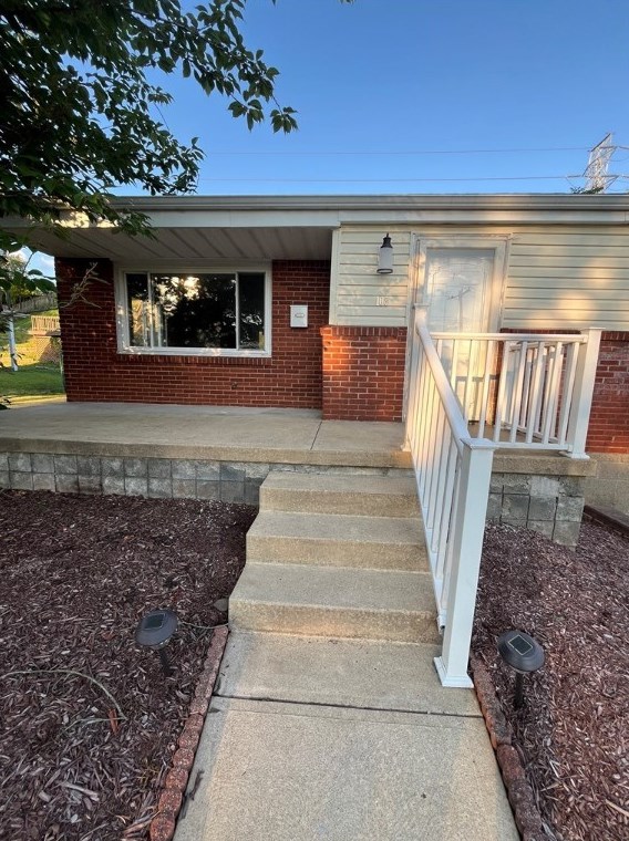 108 College Park Dr, Monroeville, PA 15146-1530