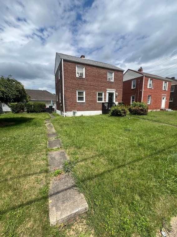 228 Monongahela Ave, Glassport, PA 15045-1319