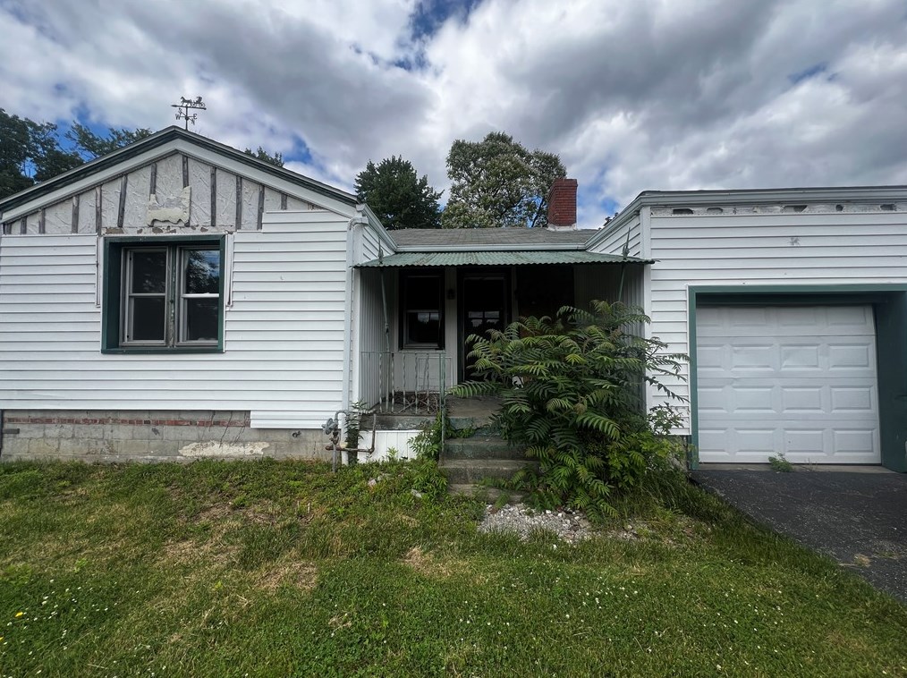 505 Sharon New Castle Rd, Hermitage, PA 16121