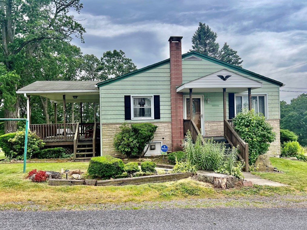105 Sumac St, Somerset, PA 15501