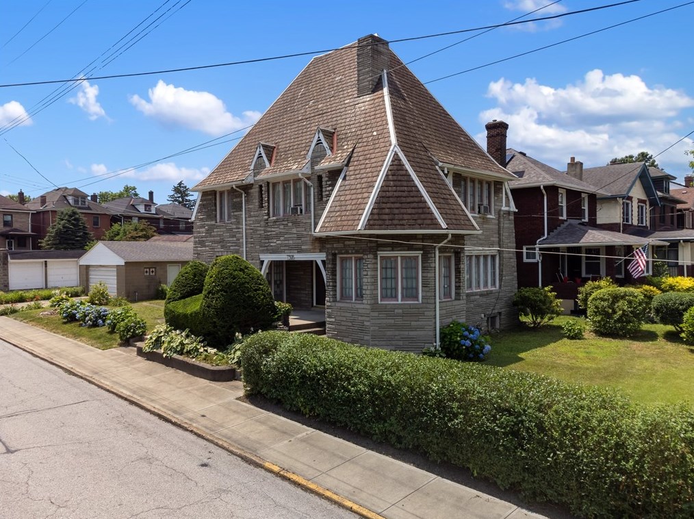 7328 Schoyer Ave, Pittsburgh, PA 15218
