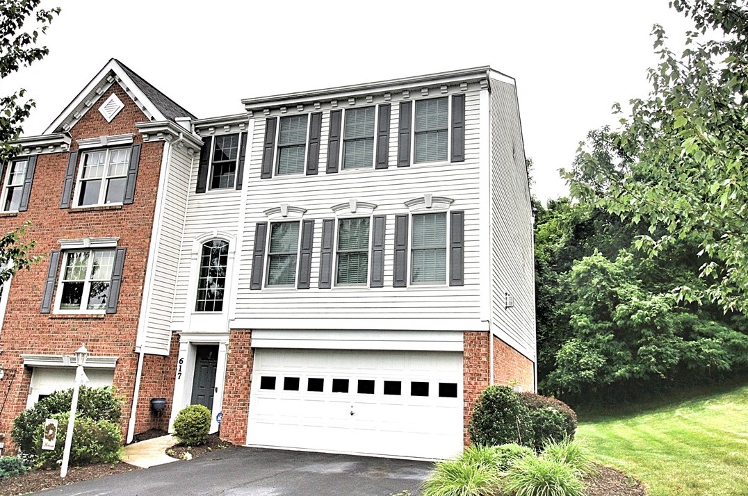 617 Hunting Creek Rd North, Canonsburg, PA 15317