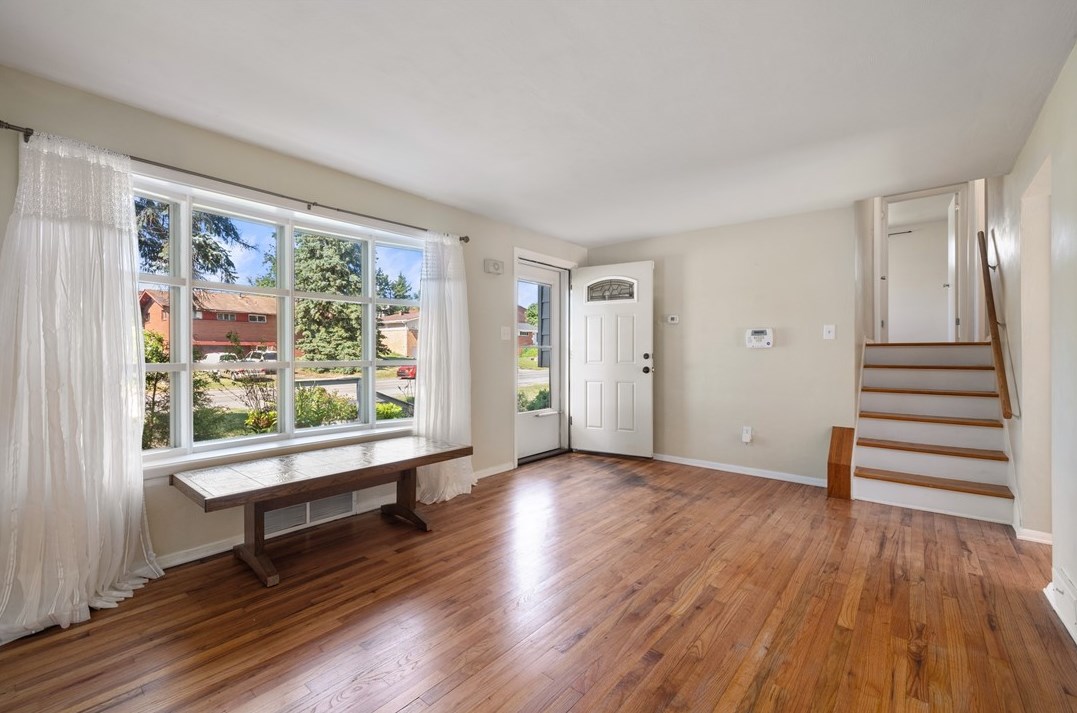 212 Garden City Dr, Monroeville, PA 15146