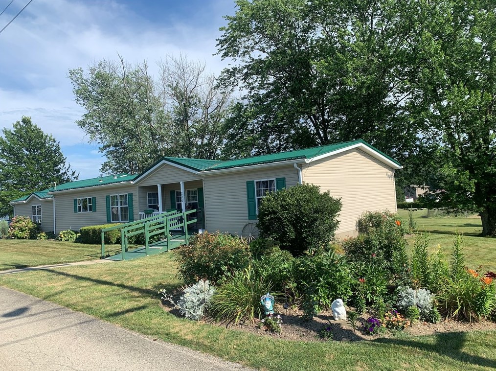 204 Columbia St, Perryopolis, PA 15473