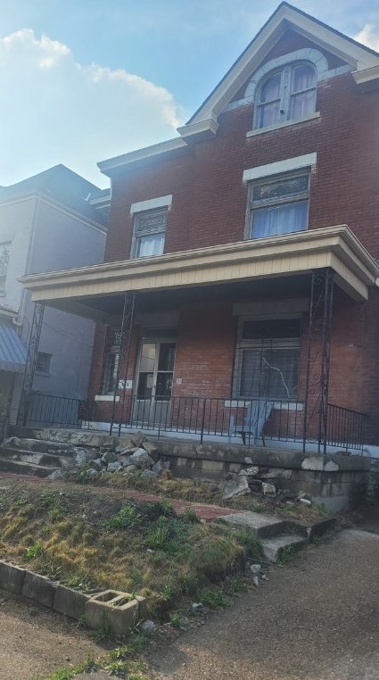 425 Charles St, Pittsburgh, PA 15210