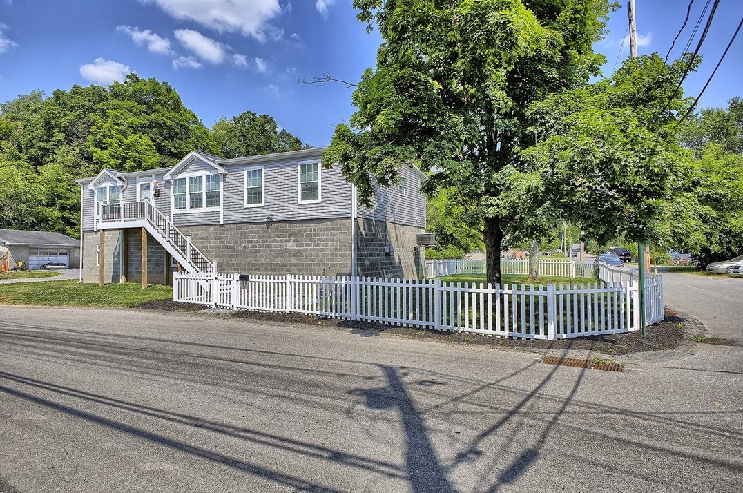 213 Maple Ave, Noblestown, PA 15071
