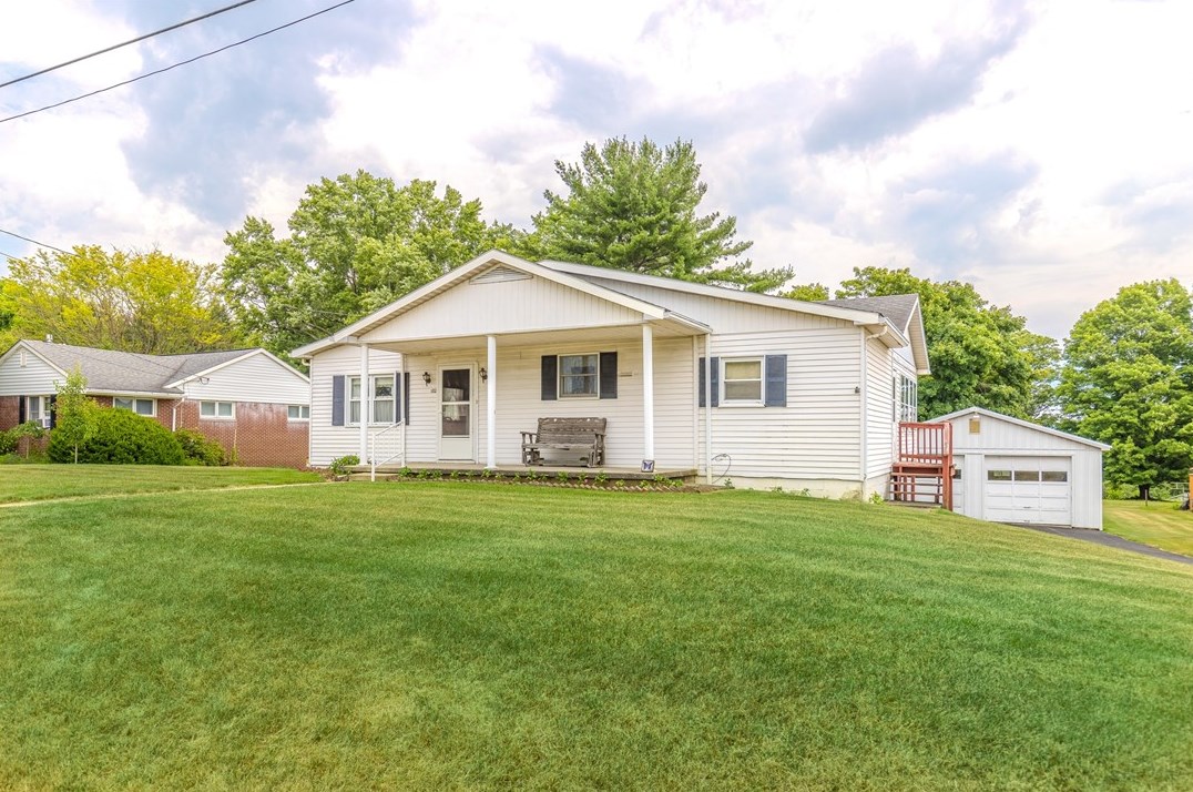 132 Aiken Ave, Somerset, PA 15501