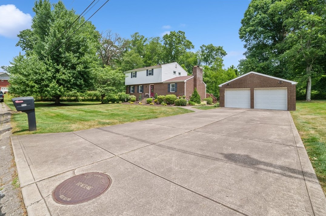 117 Colbaugh Rd, Trafford, PA 15085