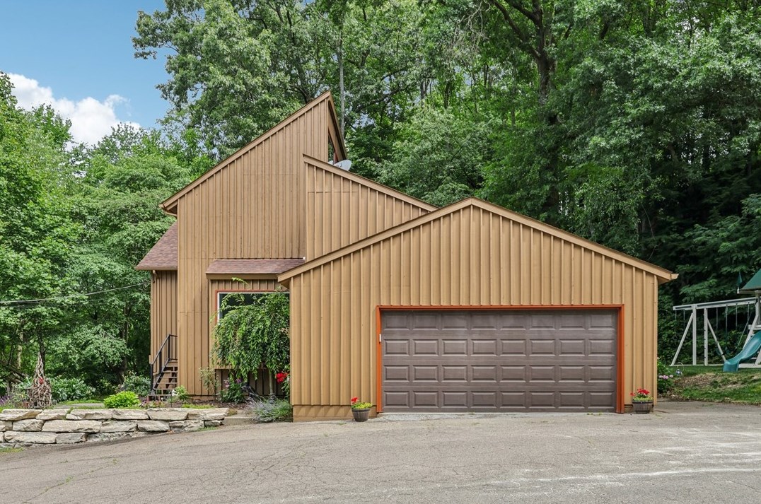 213 Salt Works Rd, Harmony, PA 16037