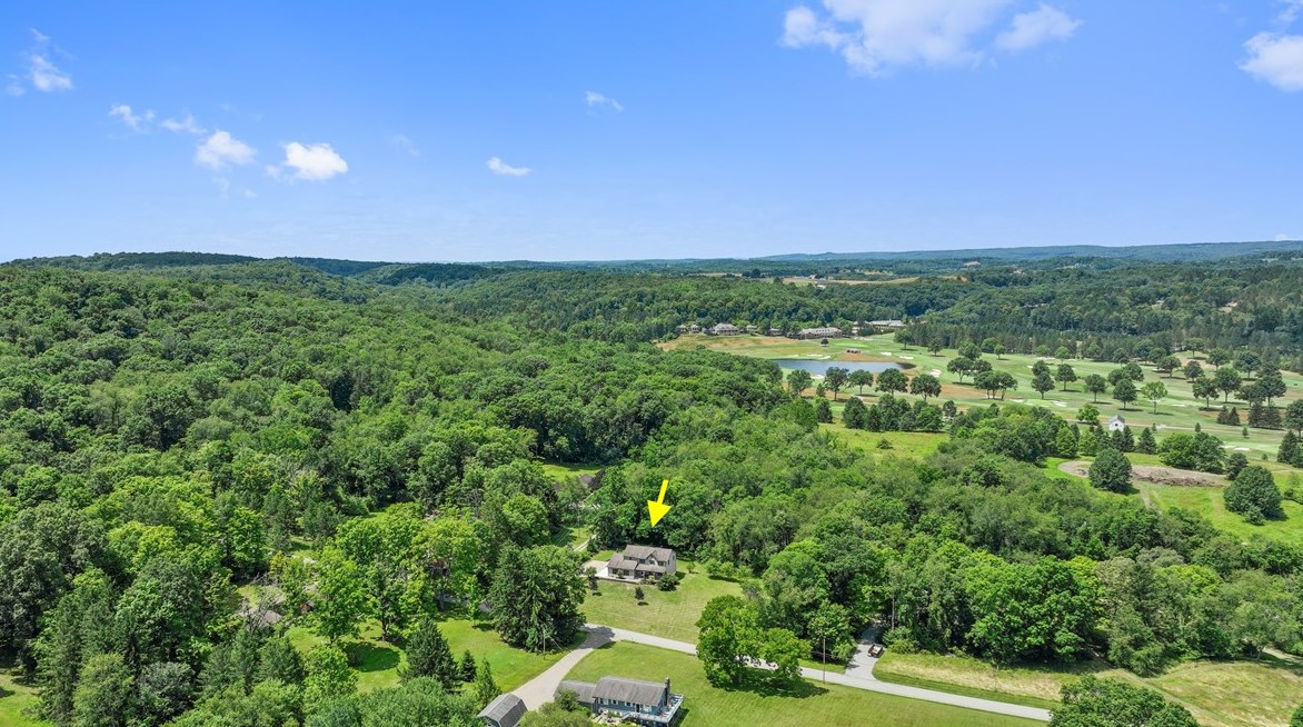 132 Presidents Dr, Ligonier, PA 15658