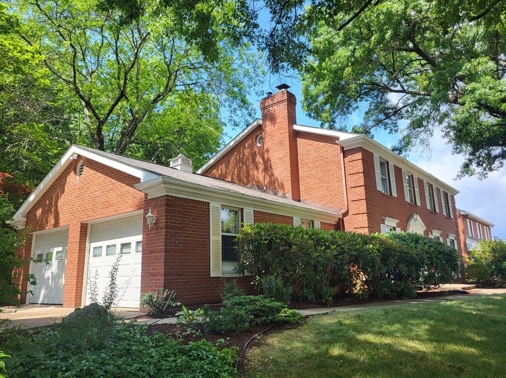 248 Claremont Dr, New Kensington, PA 15068