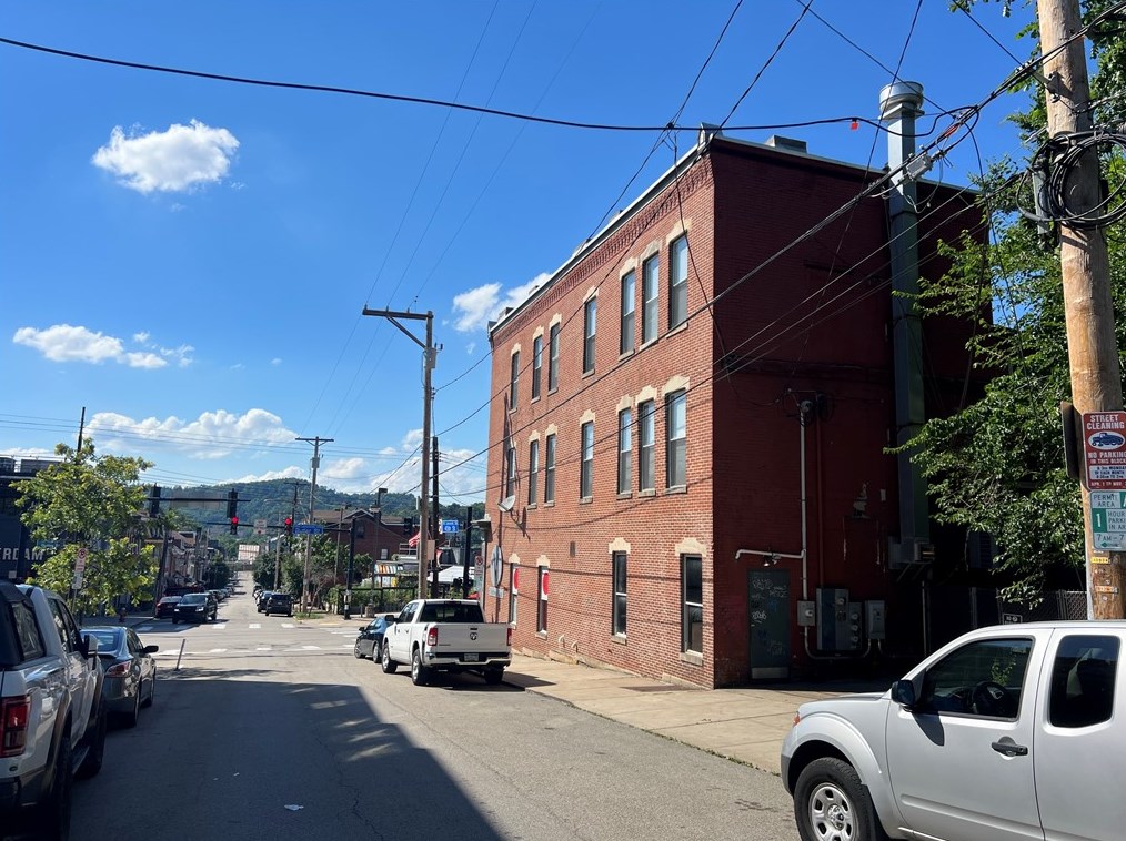 4500 Butler St, Pittsburgh PA  15201-3014 exterior