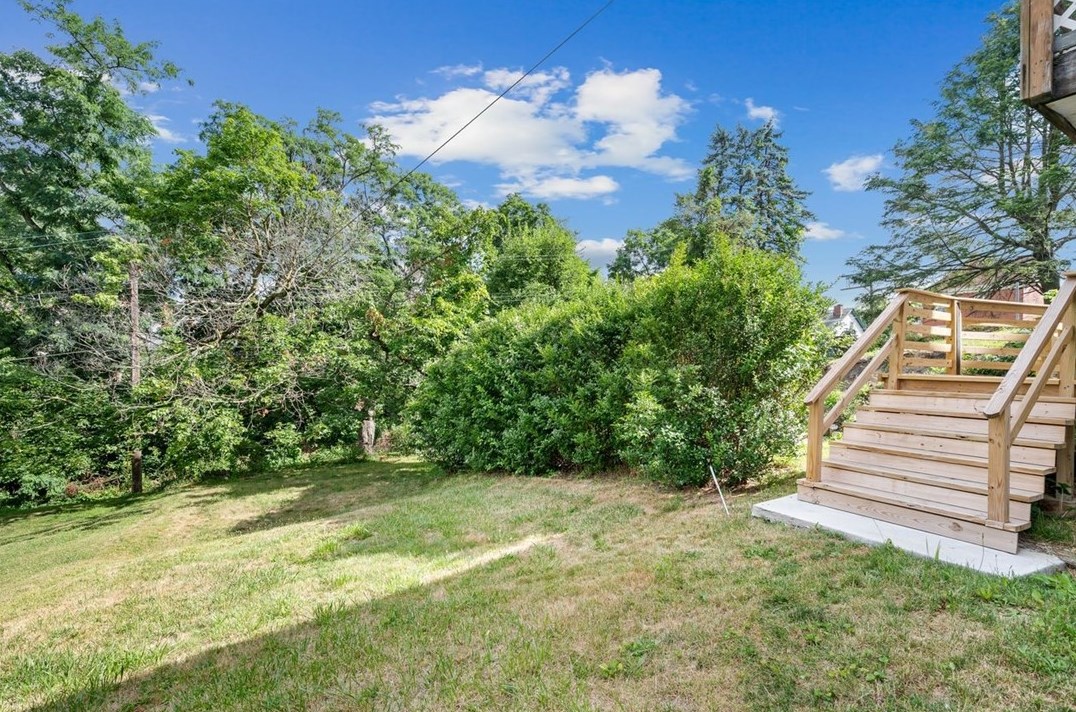 223 Linnview Ave, Pittsburgh PA  15210-3719 exterior