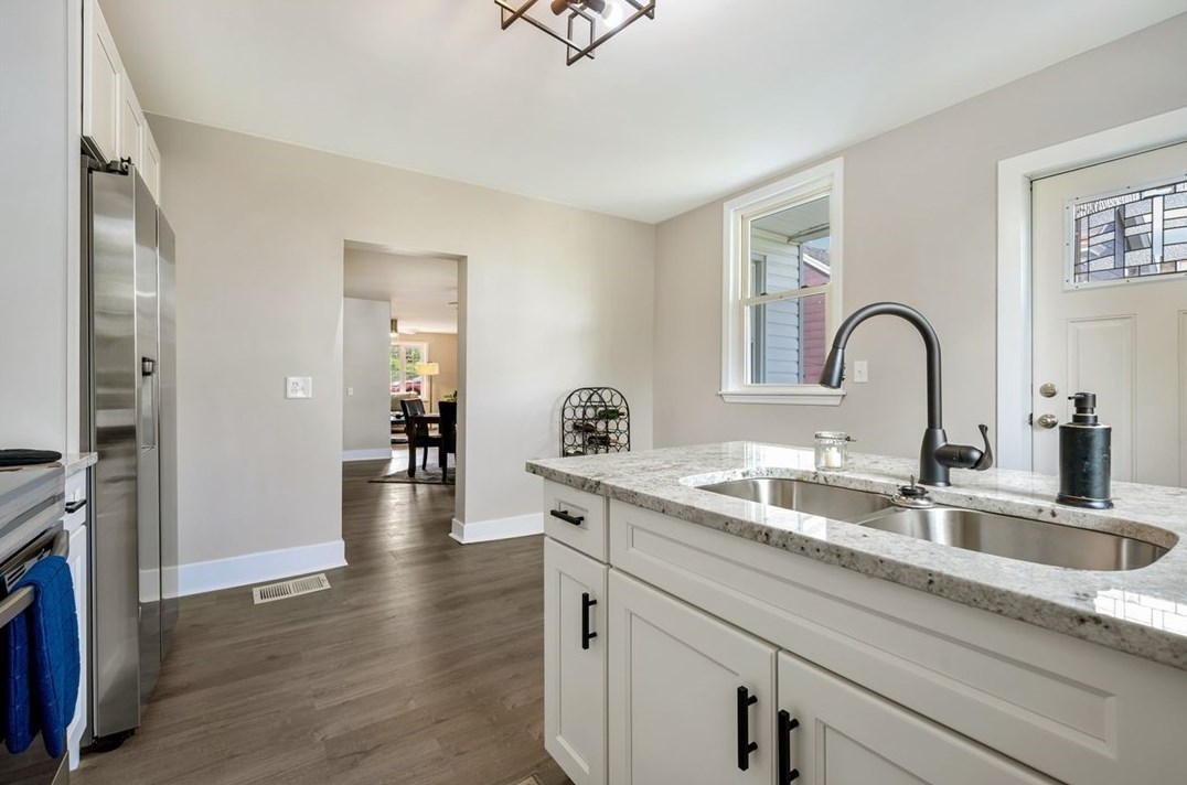 223 Linnview Ave, Pittsburgh PA  15210-3719 exterior