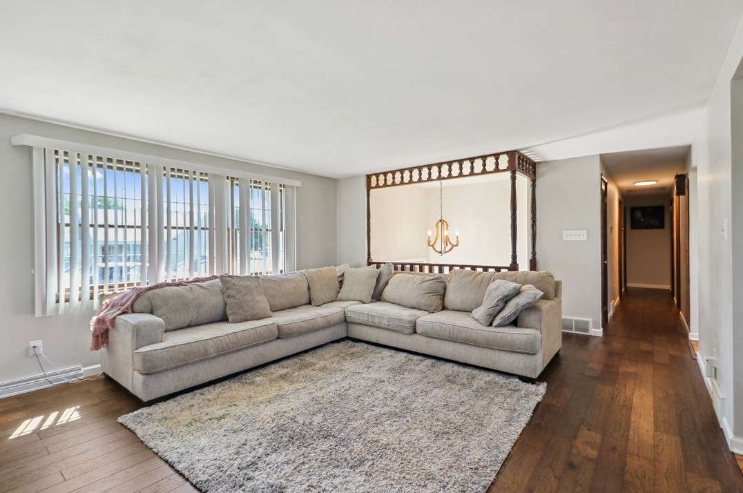 546 Liberty St, Perryopolis, PA 15473