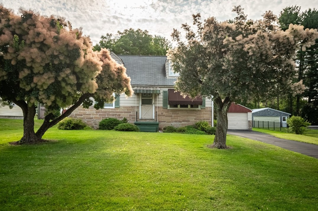 159 Rexford Dr, Hermitage, PA 16148