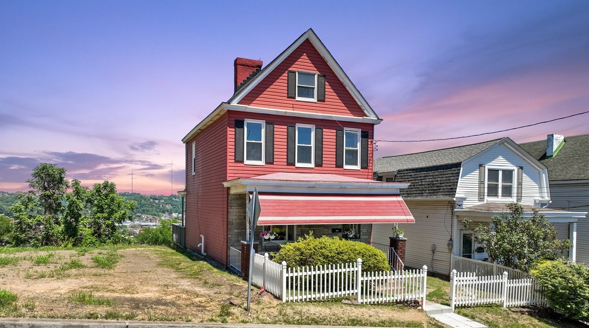 1008 Rue Grande Vue St, Pittsburgh, PA 15220