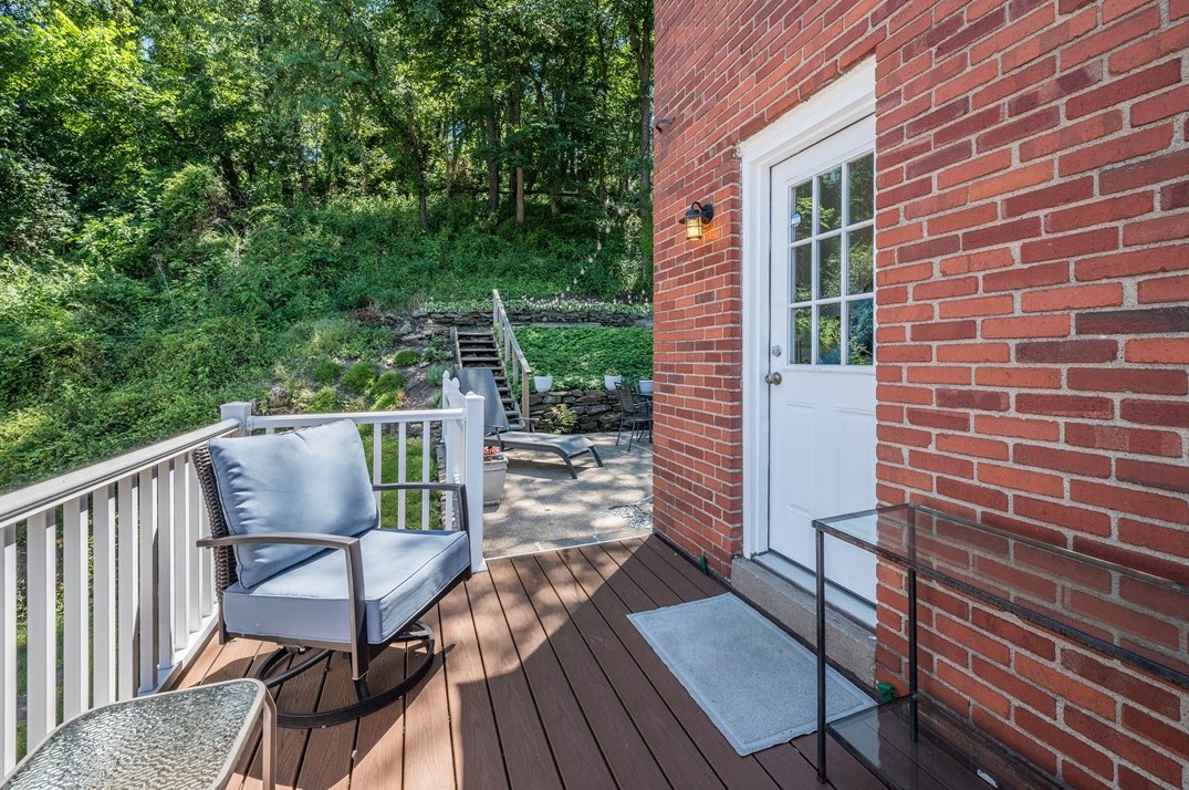 936 Roland Rd, Pittsburgh PA  15221-3961 exterior