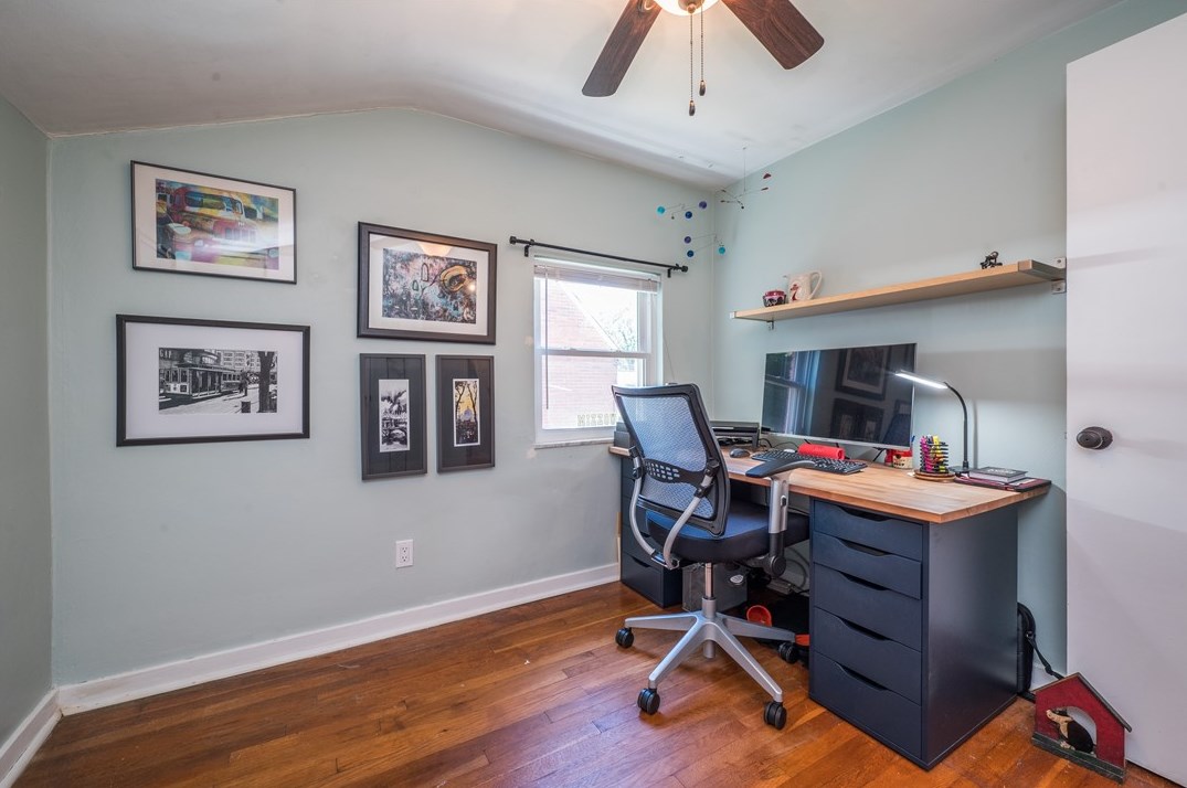 936 Roland Rd, Pittsburgh PA  15221-3961 exterior