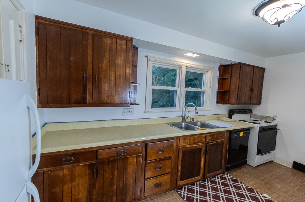 613 Clyde St, New Kensington, PA 15068