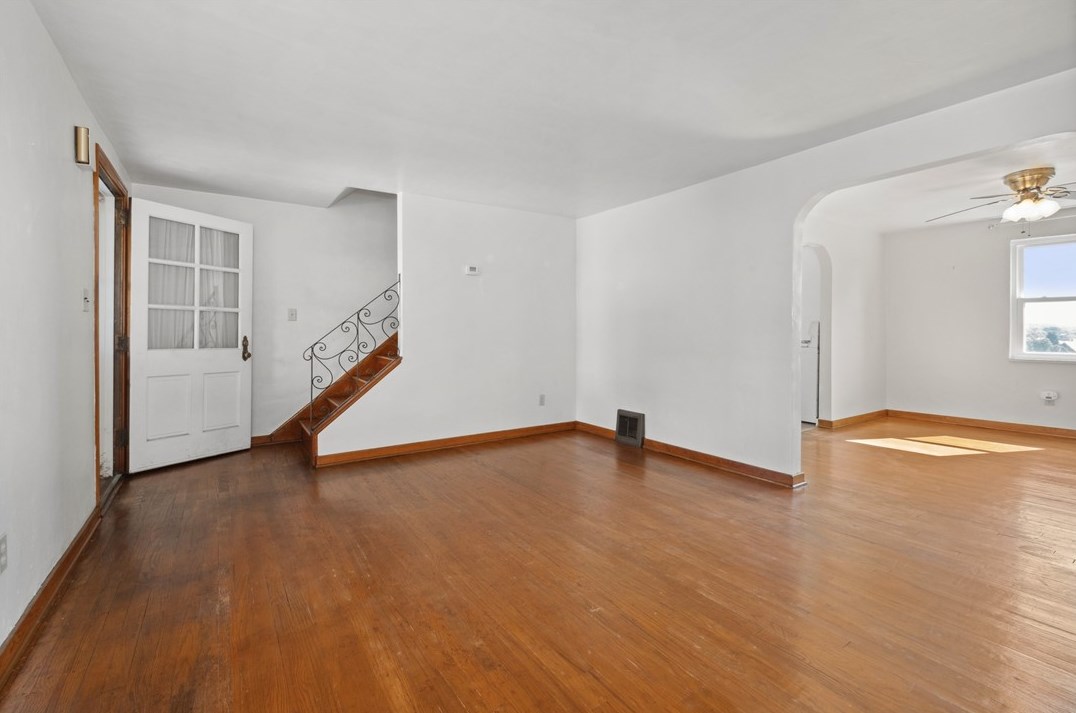 74 Montclair Ave, Pittsburgh, PA 15229-1754