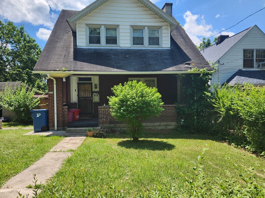 8952 Eastwood Rd, Pittsburgh, PA 15235