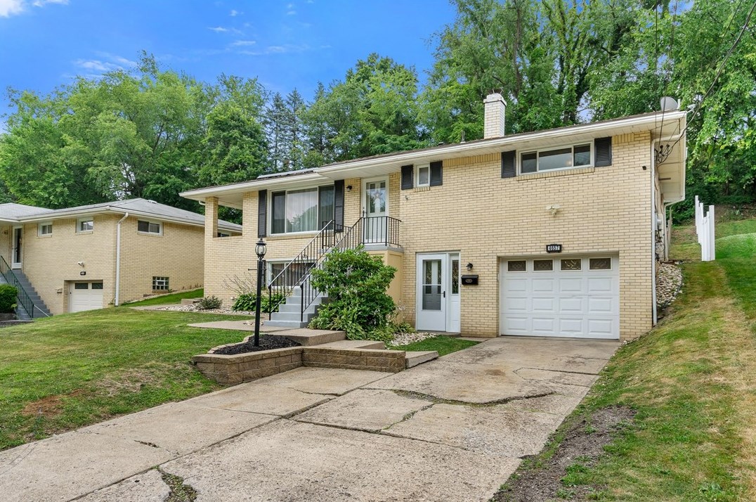 4657 Bowes Ave, Pittsburgh, PA 15122