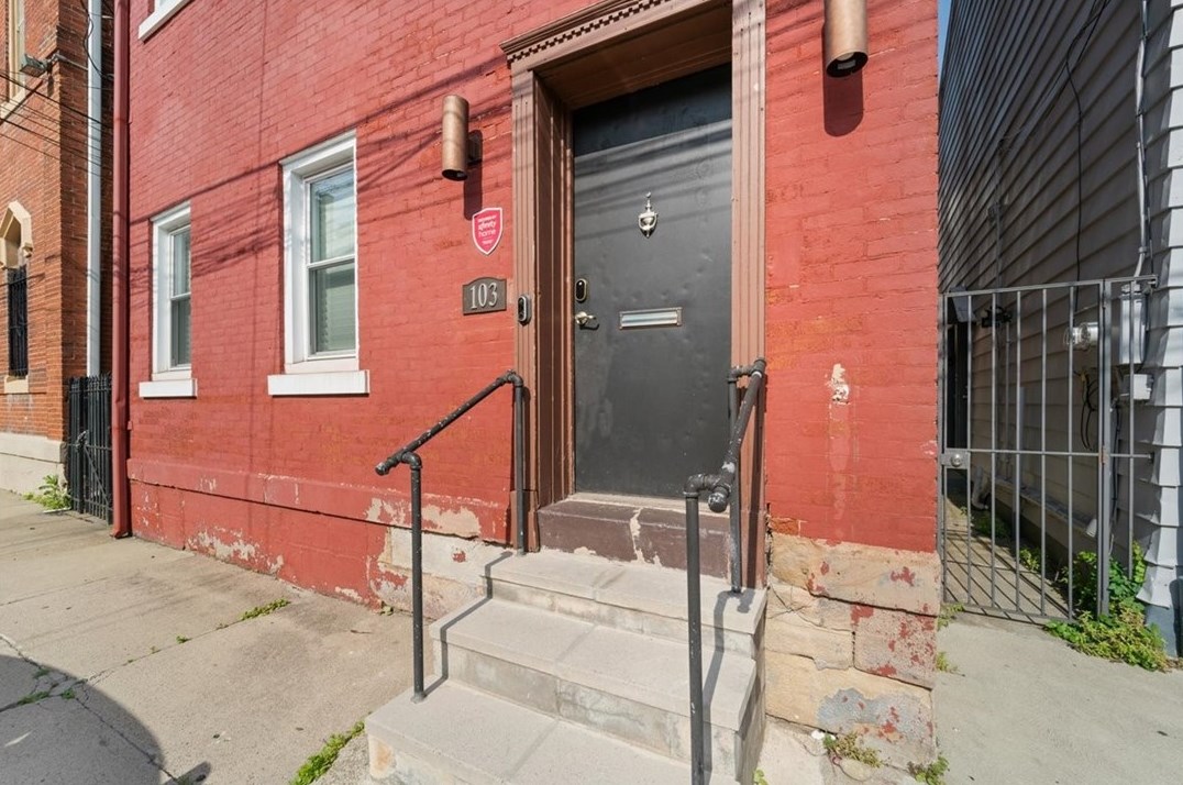 103 S 16th St, Pittsburgh, PA 15203