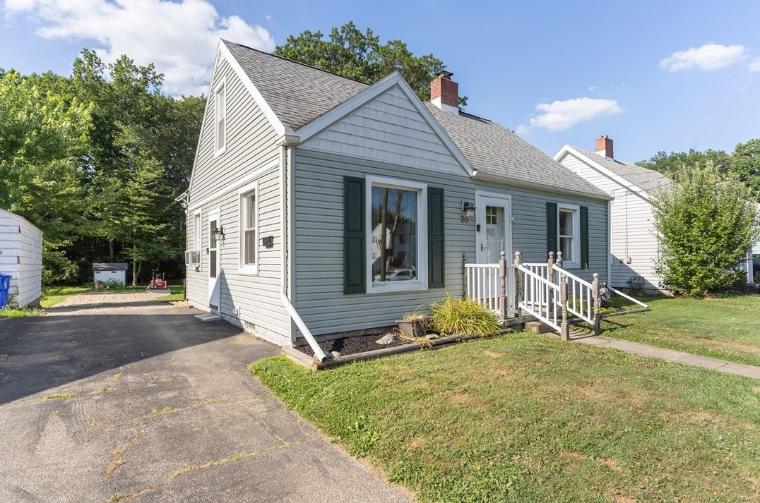 20 E Stewart Ave, Greenville, PA 16125