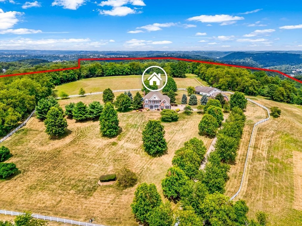 4635 W Smithfield St, Elizabeth, PA 15037