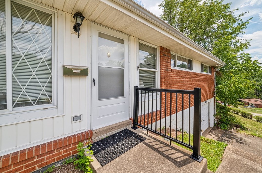 408 Northern Pike, Pittsburgh, PA 15235